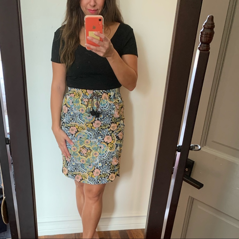 Loft | Floral Skirt Size S